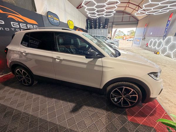 2020 VW T-CROSS Pearl white 400676529
