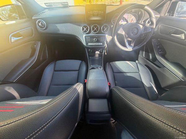 Mercedes Benz A180 AMG Line 400676863
