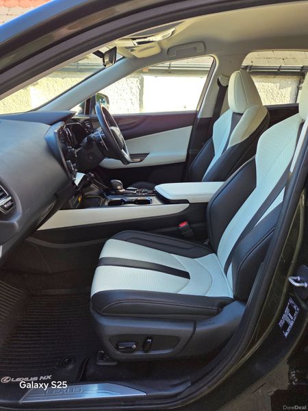 Lexus NX 2025  HYBRID 400681293