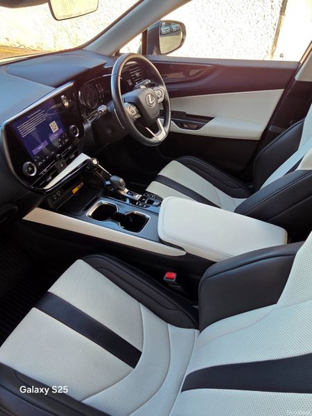 Lexus NX 2025  HYBRID 400681295