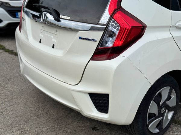 HONDA FIT 1.5L HYBRID AUTOMATIC 2015 69000KM ONLY 400606133