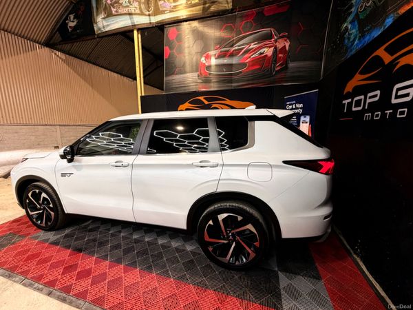 2023 Mitsubishi Outlander 2.4 Plug in hybrid 400633885