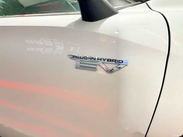 2023 Mitsubishi Outlander 2.4 Plug in hybrid 400633901