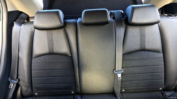 MAZDA DEMIO 1.5L Diesel Leather Interior 400747047