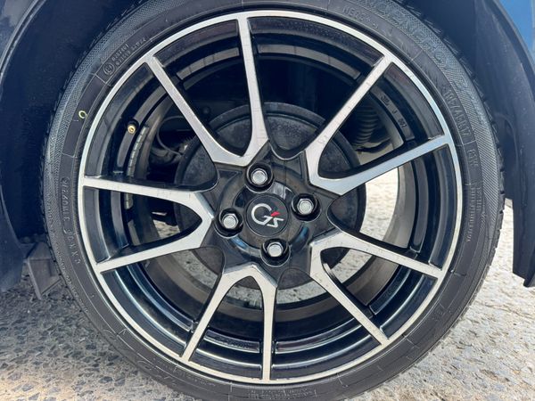 2015 Toyota Aqua Hybrid / GS /Spec Automatic 400747797