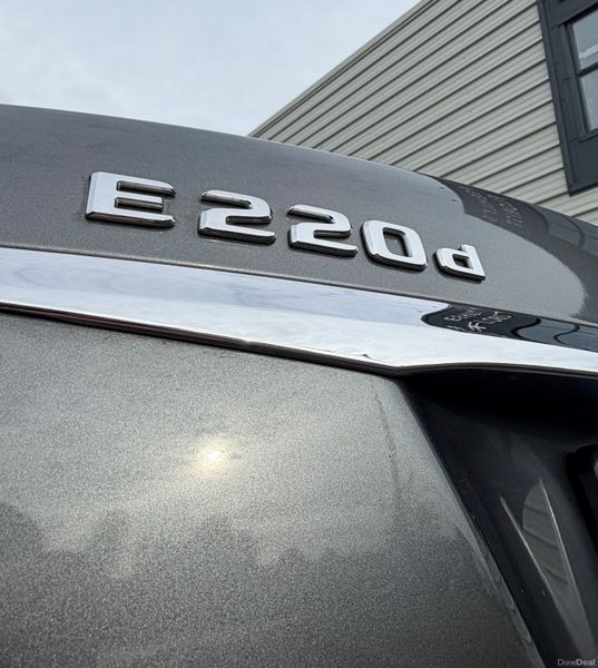 Mercedes-Benz E220d AMG 400748371