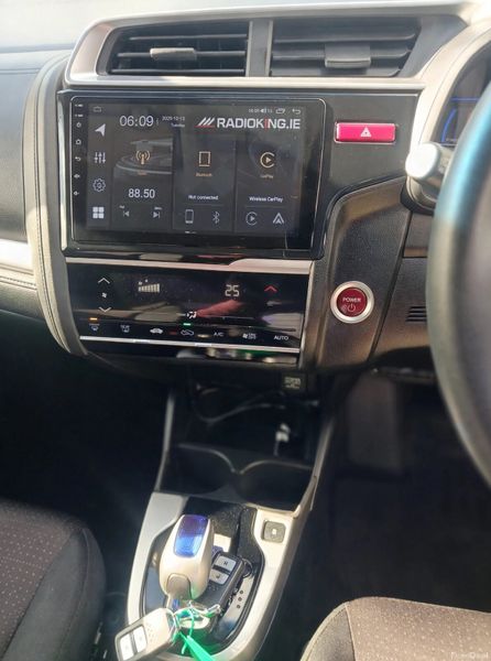 2015 Honda Fit Hybrid Automatic 400751509