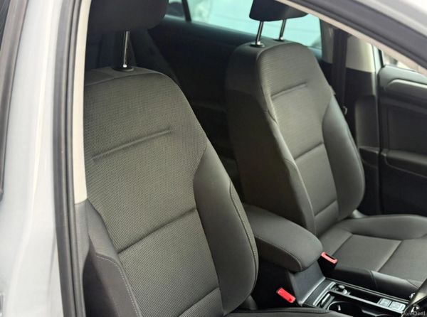 2019 Volkswagen Golf  Mark7.5 /23 K only 400754057