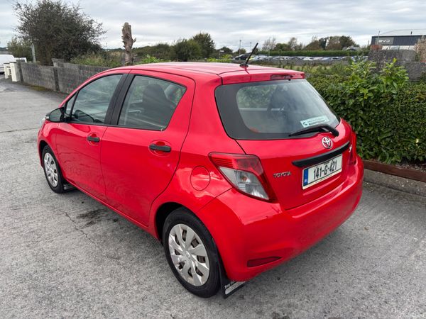 Toyota Yaris 2014 400754029
