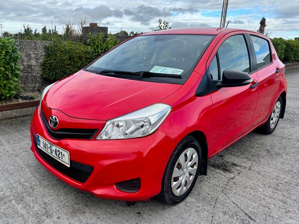 Toyota Yaris 2014 400754035
