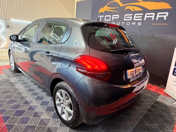 Peugeot 208 2016 400763645