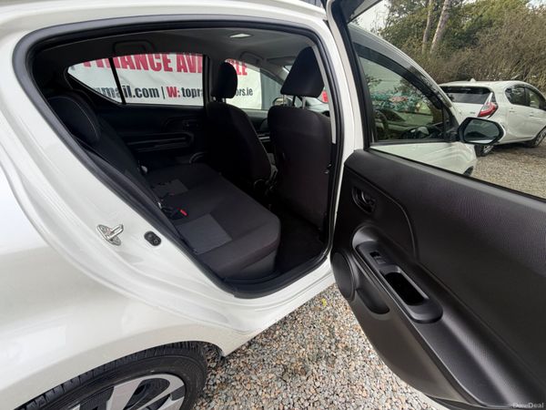 Toyota Aqua 2021 **LowMilage ** 400769759