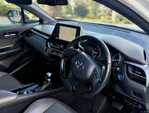 2020 Toyota C-HR Hybrid Automatic 400729145