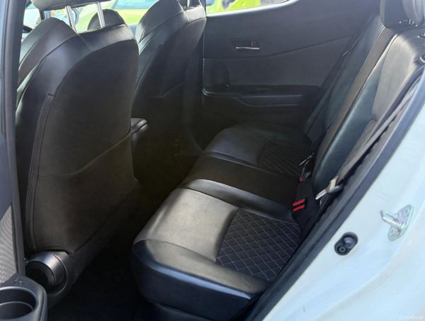 2020 Toyota C-HR Hybrid Automatic 400729139