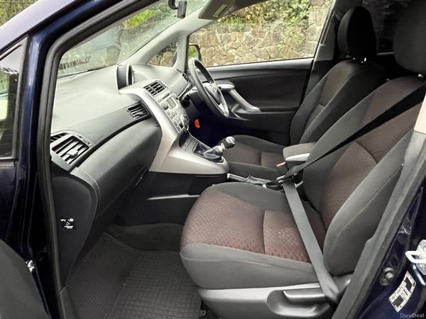 Toyota Verso  1.6 Valvematic Aura. New nct 400735877
