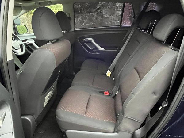 Toyota Verso  1.6 Valvematic Aura. New nct 400735879