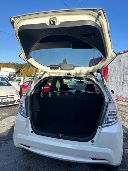 Honda Fit /Jazz petrol Hybrid Auto petrol 400737953