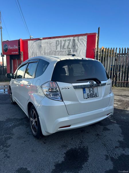 Honda Fit /Jazz petrol Hybrid Auto petrol 400737983