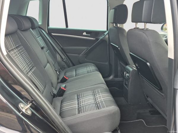 2015 VOLKSWAGEN TIGUAN LOUNGE AUTO *FINANCE* 400845729
