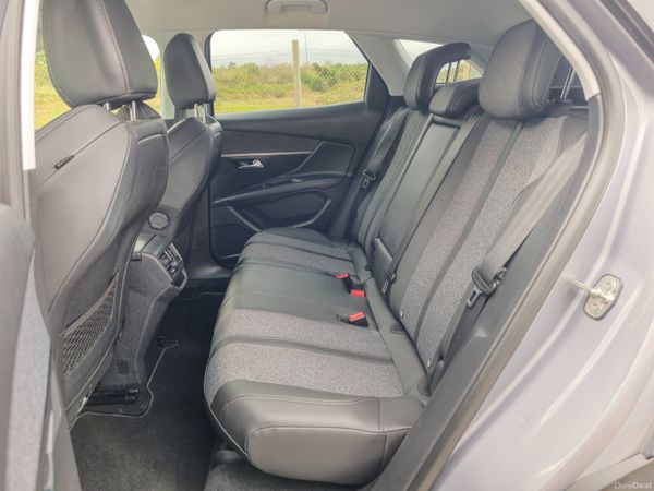 Peugeot 3008 2018 400863041