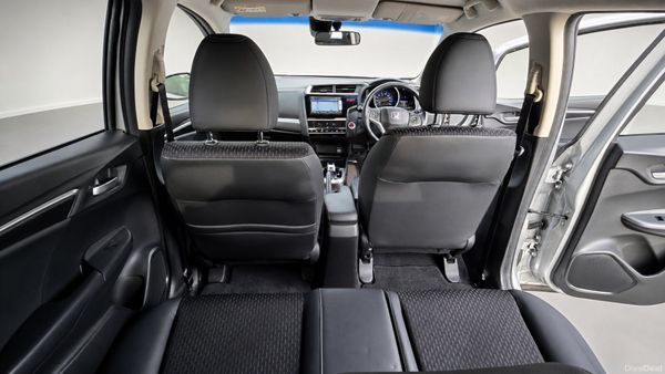 Honda Fit 1.5L Hybrid | L-Package | **Lowe Mileage 400839831