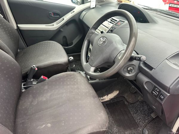 Toyota Yaris 1.0 Petrol NCT TAX LOW KMS 400941643