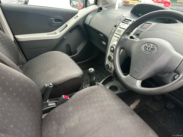 Toyota Yaris 1.0 Petrol NCT TAX LOW KMS 400941687