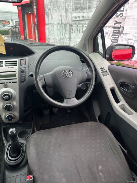 Toyota Yaris 1.0 Petrol NCT TAX LOW KMS 400941635