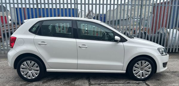 2014 Volkswagen Polo | Automatic 400948687