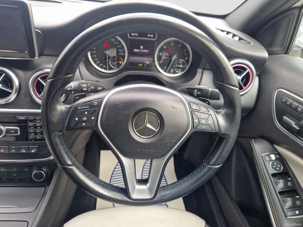 2014 MERCEDES BENZ A180 1.6 PETROL AUTOMATIC 400952689