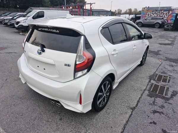 2017 Toyota Aqua 1.5L Hybrid Sport Edition BodyKit 400987345
