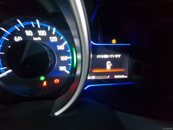 2014 Honda Fit 1.5L Hybrid Automatic Low Mileag 400988297