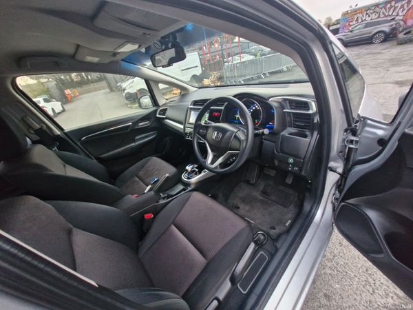 2014 Honda Fit 1.5L Hybrid Automatic Low Mileag 400988299
