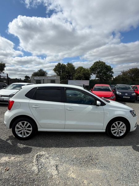 VW Polo 2017 White | 1.2 L Automatic | Low Mileage 400901095