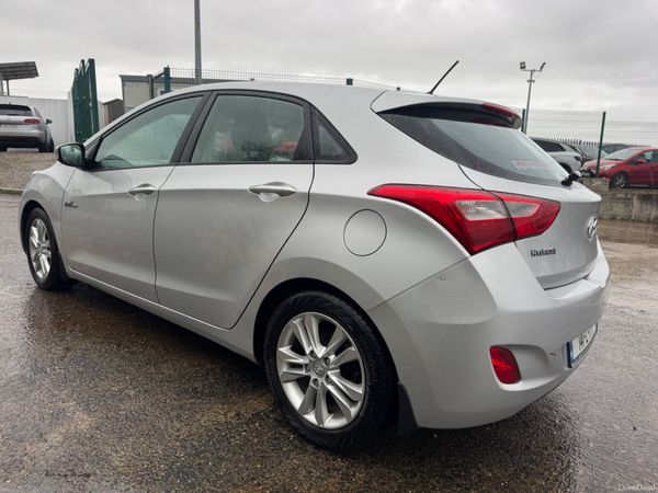 Hyundai i30 2014 deluxe model 400902481
