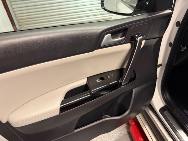 2018 KIA SPORTAGE       AUTOMATIC ! 400903485