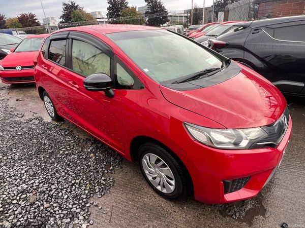 2015 Honda Fit, 2 of 18