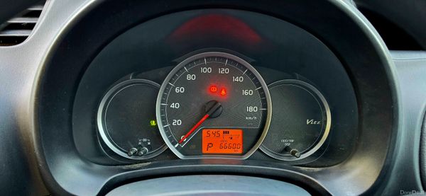 Toyota Vitz 2014 400911165