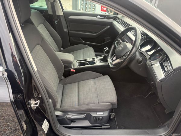 2021 Volkswagen Passat 2.0 Business Edition 400913563