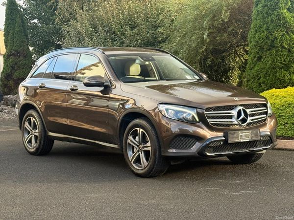 Immaculate 2018 Mercedes-Benz GLC220d 4Matic! 400914767