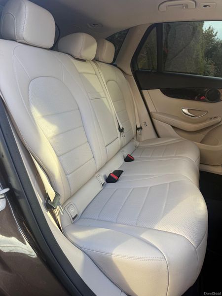 Immaculate 2018 Mercedes-Benz GLC220d 4Matic! 400914787