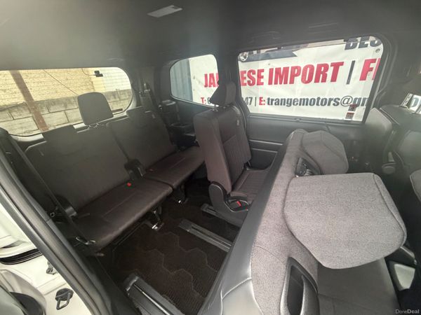 Toyota Noah 2023 **8 Seater** 400920383