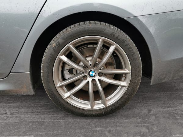 BMW 5-Series 2.0  M SPORT Edition 2019 400934781