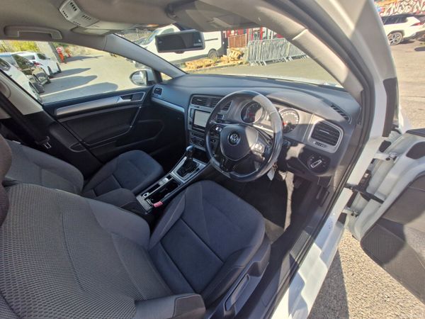 2014 Volkswagen Golf 1.2L Auto Low Miles 401045723