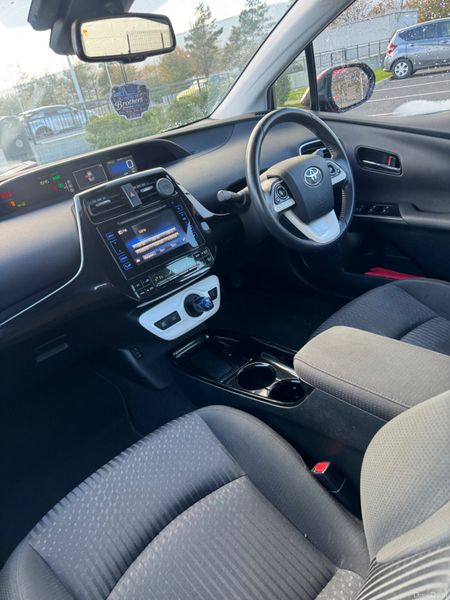 2017 Toyota Prius 1.8 HYBRID LUXURY MODEL 401071285