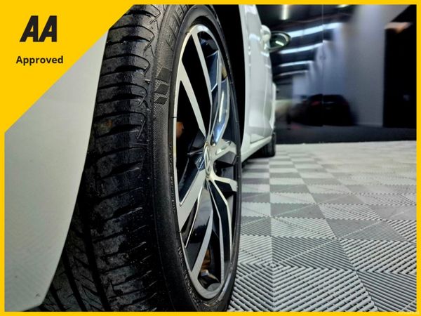 🚗 Volkswagen Golf Highline Auto | 119,000 KM 🚗 401072553