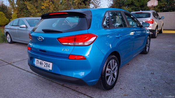 2017 HYUNDAI  i30 1.4 DELUXE 401082185