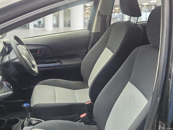 2013 Toyota Aqua Hybrid.Auto 401004487