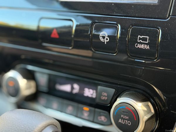 STUNNING 181 Nissan Serena 8 seater remote start 401030307