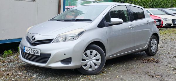 Toyota Vitz 2014 401142359